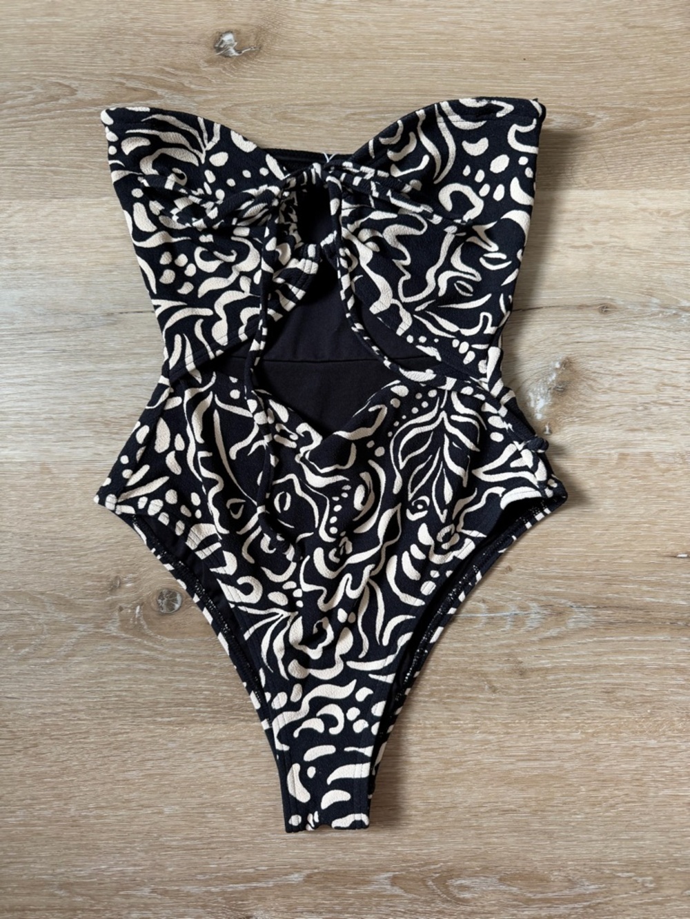 Billabong La Isla Andy Strapless Cutout One-Piece Swimsuit